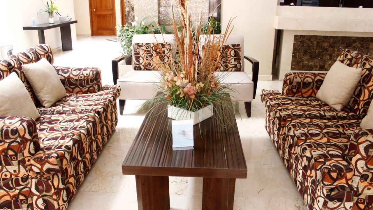 Hotel Magno Tepatitlan ภายนอก รูปภาพ