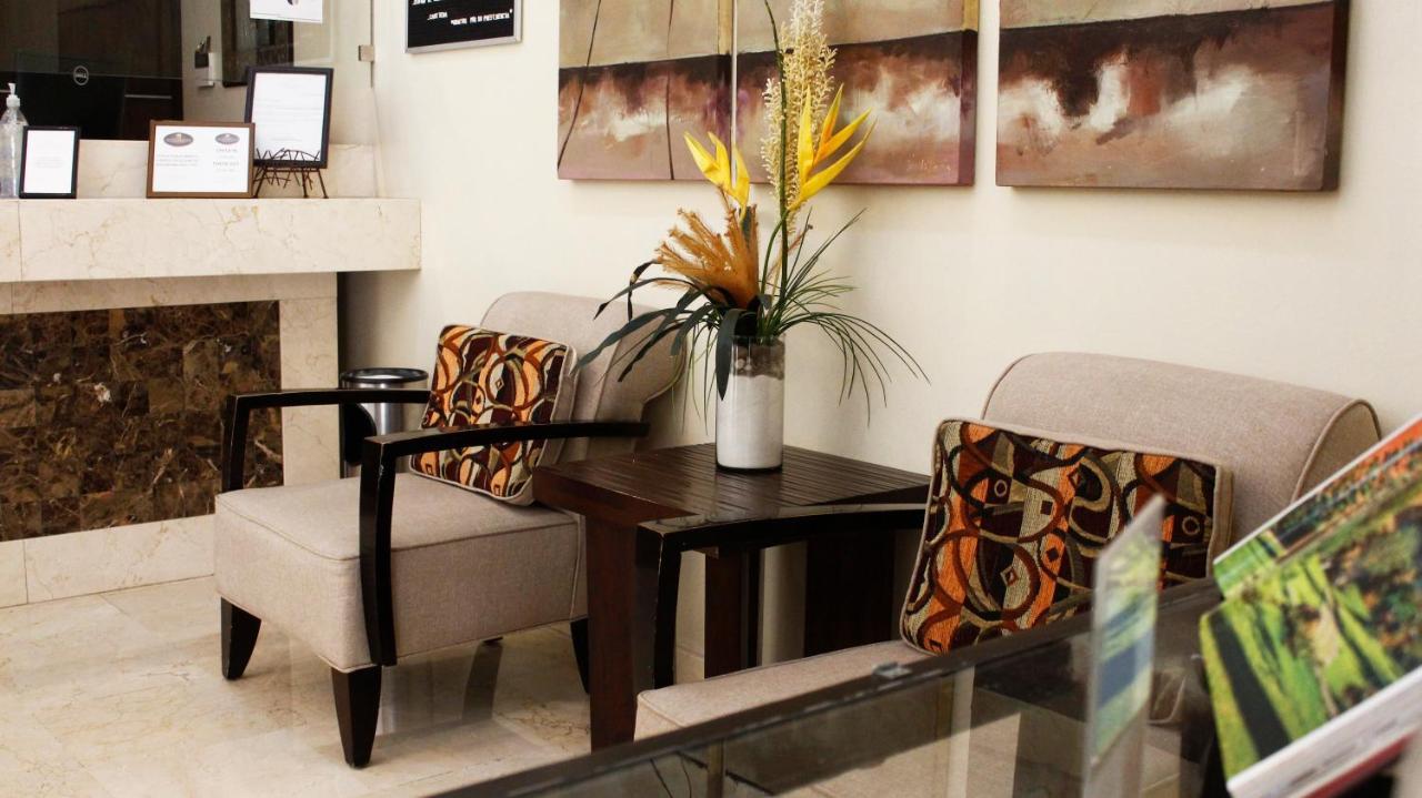 Hotel Magno Tepatitlan ภายนอก รูปภาพ