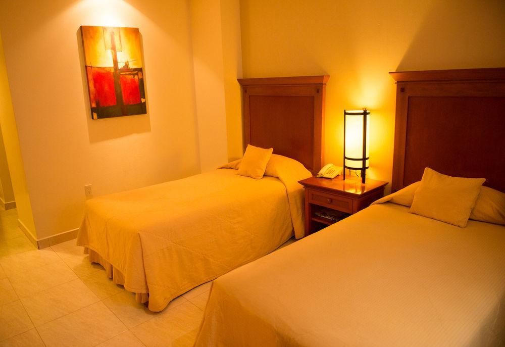 Hotel Magno Tepatitlan ภายนอก รูปภาพ