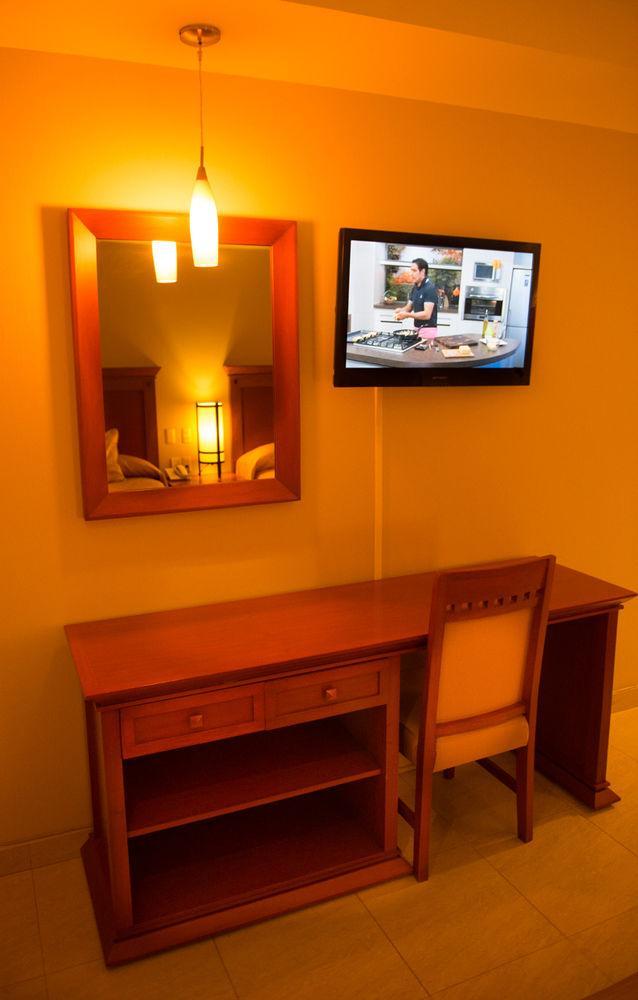 Hotel Magno Tepatitlan ภายนอก รูปภาพ