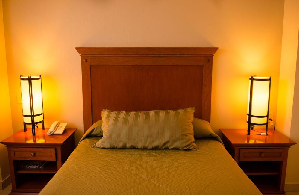 Hotel Magno Tepatitlan ภายนอก รูปภาพ
