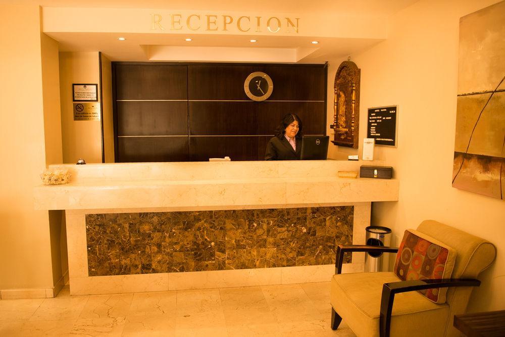 Hotel Magno Tepatitlan ภายนอก รูปภาพ